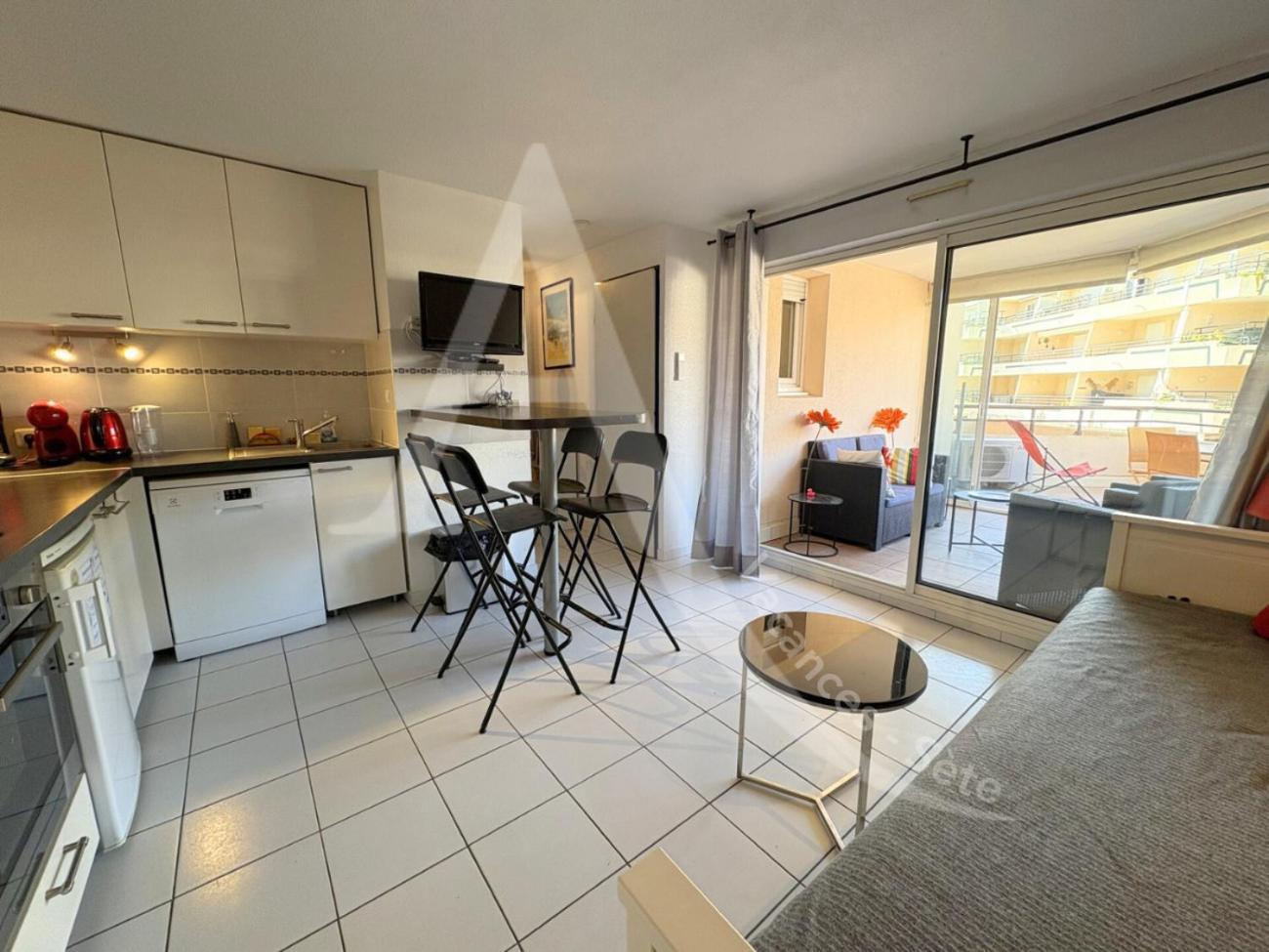 4 Pers, 1 Chambre, Plages Et Commerces A Pied Sète Esterno foto